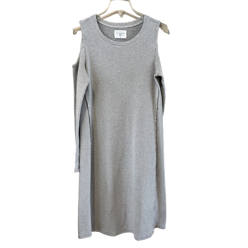 Sol Angeles cold shoulder gray waffle weave knit dress size Medium long sleeves
